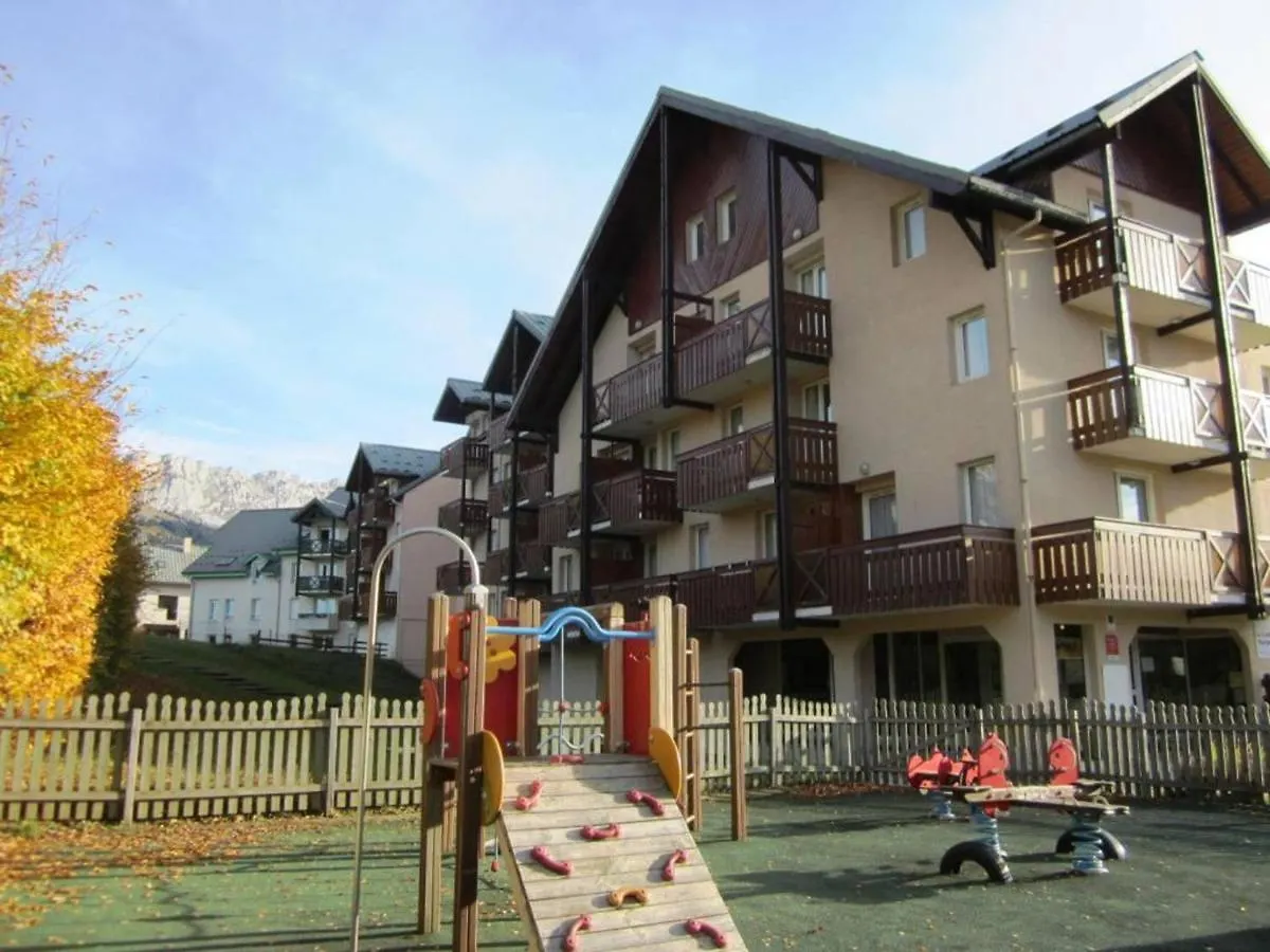 Studio Cabine Renove, 100M Du Centre Du Village, Villard-De-Lans - Fr-1-689-22 Apartment